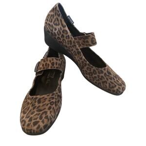 Mephisto Kimona Mary Jane Womens Comfort Shoe US 10.5 EU 8 Leopard Print Wedges